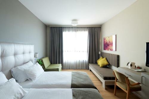 Shefayim Kibbutz Hotel
