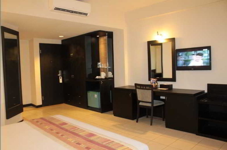 The Losari Hotel And Villas