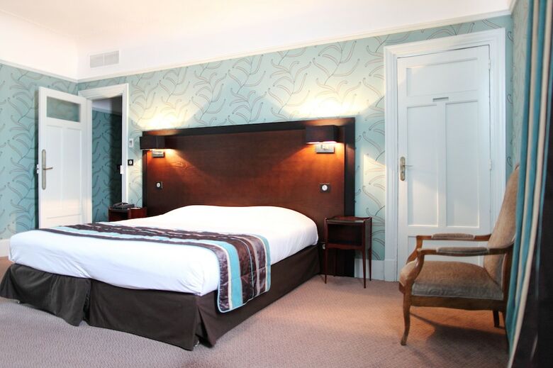 Le Grand Hotel De Tours