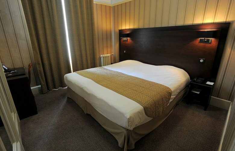 Le Grand Hotel De Tours