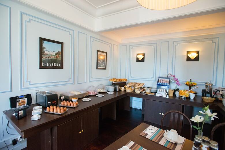 Le Grand Hotel De Tours