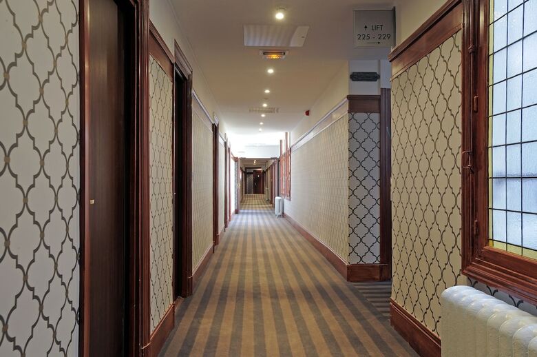 Le Grand Hotel De Tours