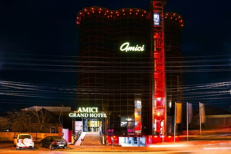 Amici Grand Hotel
