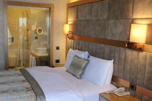 Lale Hotel