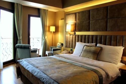 Lale Hotel