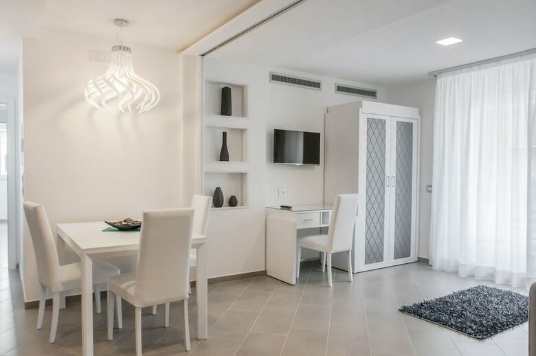 Apartamentos Tasso Suites