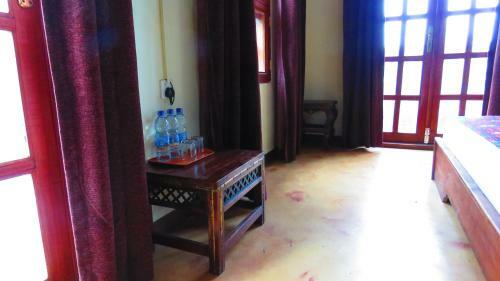 Lodge Rumaisa Hotel