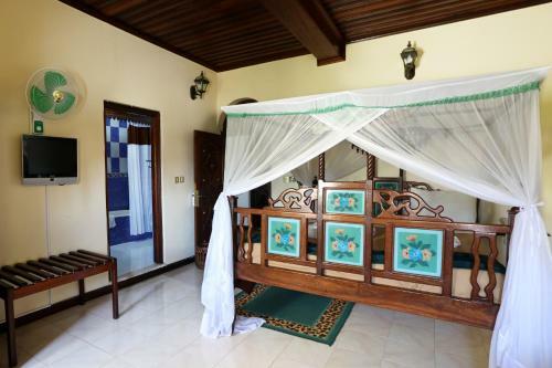 Chavda Hotel