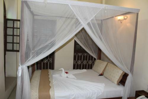 The Rosal Stone Town Hotel