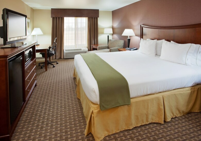 Holiday Inn Express Hotel & Suites Willows