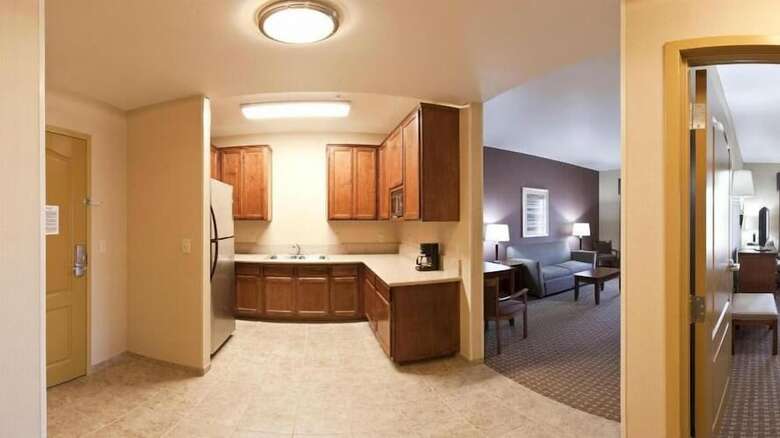 Holiday Inn Express Hotel & Suites Willows