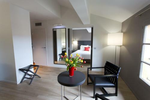 Hotel Grand H�tel De Castres