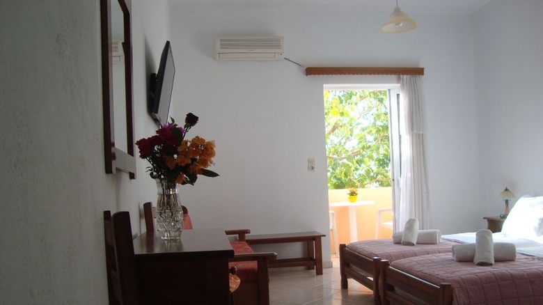 Aparthotel Athina