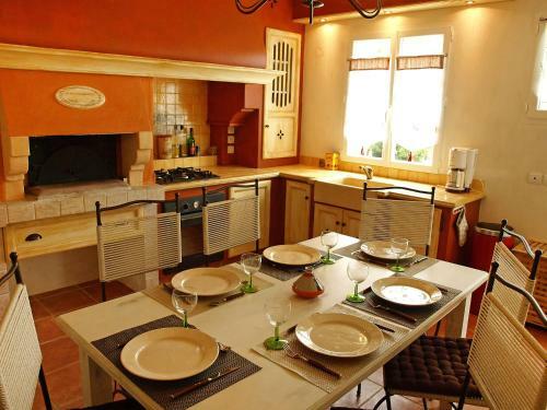 Holiday Home Mas De L'oulivier Roussillon