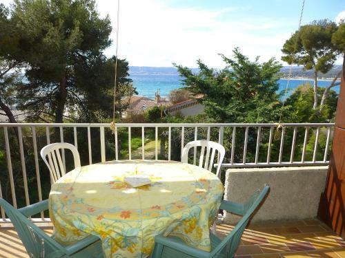 Apartment Les Aigues Marines VII St Cyr Sur Mer