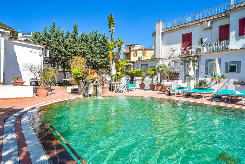 Villa Tina Hotel
