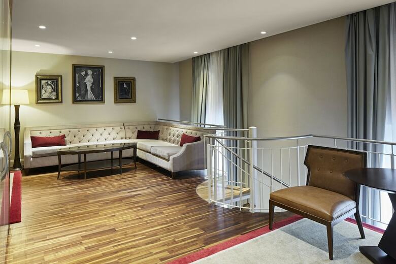 Hotel Titanic Gendarmenmarkt Berlin