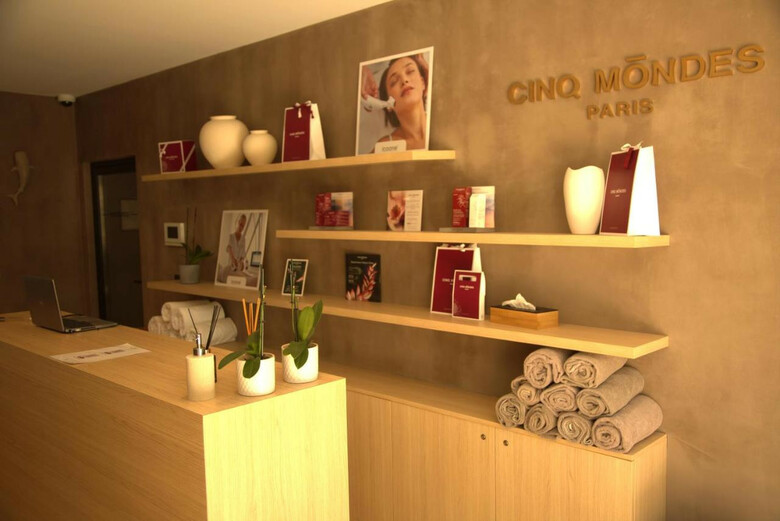 Paxton Spa Hotel Paris Mlv