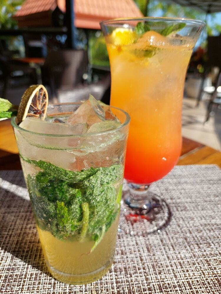 Hotel Whales  And  Dolphins