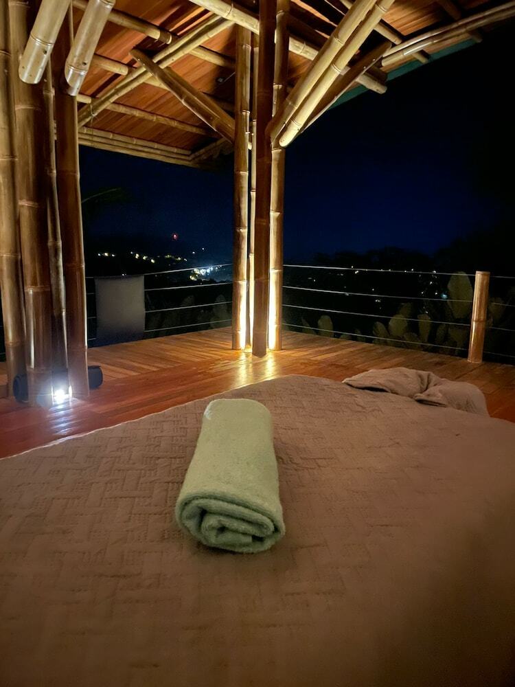 Hotel Whales  And  Dolphins