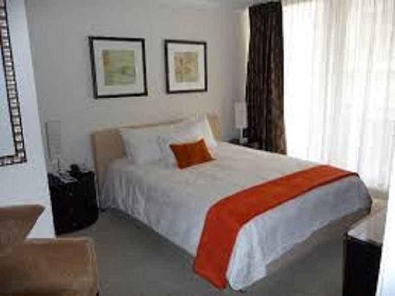 Hotel Regency On Beachwalk Waikiki By Outrigger
