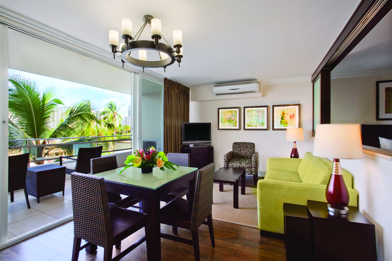 Hotel Regency On Beachwalk Waikiki By Outrigger