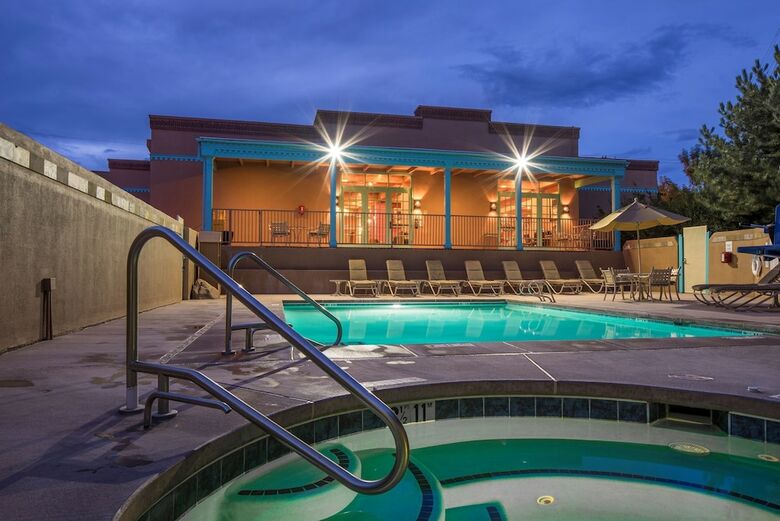 Hotel Villas De Santa Fe
