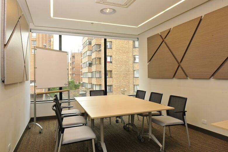 Bs Rosales Hotel & Suites