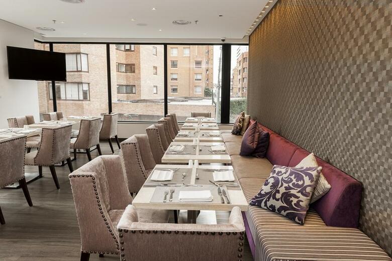 Bs Rosales Hotel & Suites