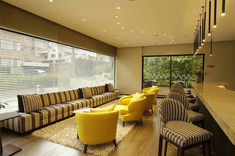 Bs Rosales Hotel & Suites