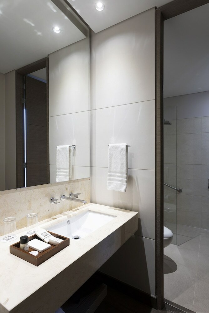 Bs Rosales Hotel & Suites