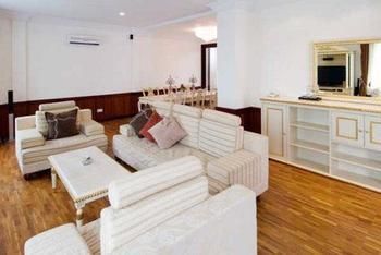 Hotel The Beverly Hills Bali