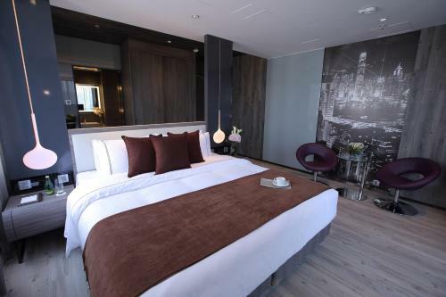 The Perkin Hotel