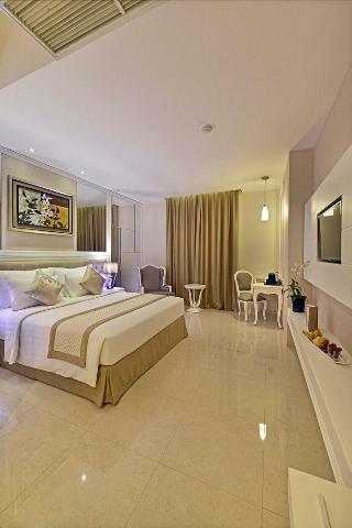 Hotel Savero Golden Flower