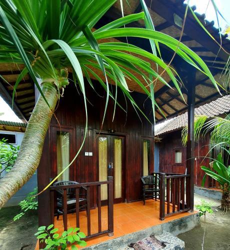 Hostal Lembongan Tropical