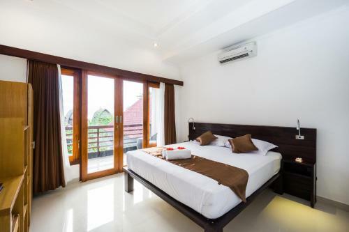Nyuh Gading Home Stay