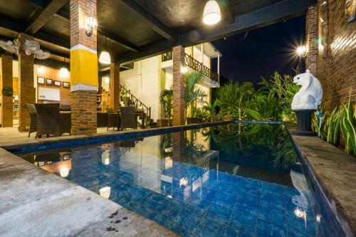 Nyuh Gading Home Stay