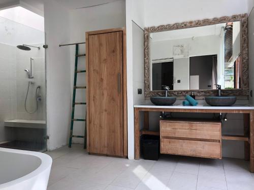 Zoe Villa Canggu Bali