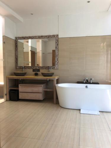 Zoe Villa Canggu Bali
