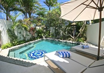 Pantai Indah Villas