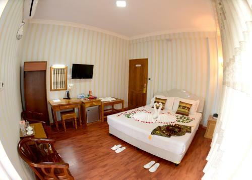 Royal Naung Yoe Hotel
