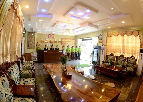Royal Naung Yoe Hotel