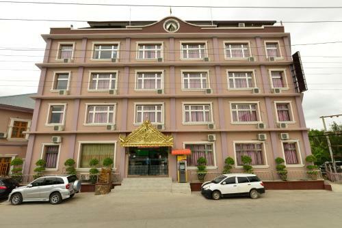 Royal Naung Yoe Hotel