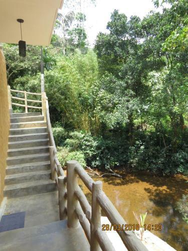 Hotel Sinharaja Adventure Resort
