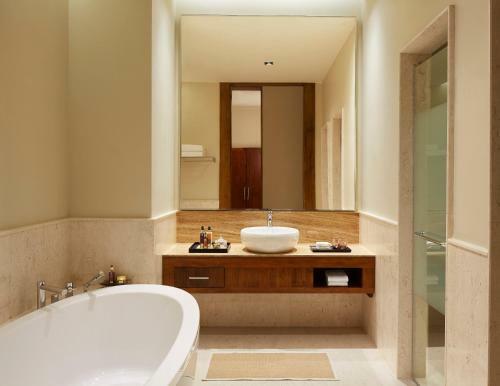 Hotel Heritance Negombo