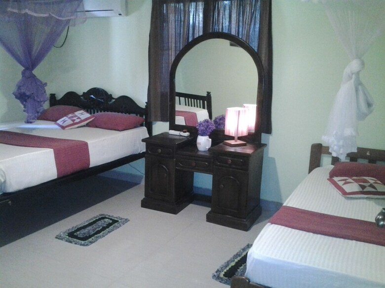 Bed & Breakfast House Of Esanya