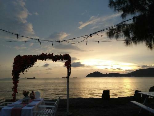 Rockbund Fishing Chalet