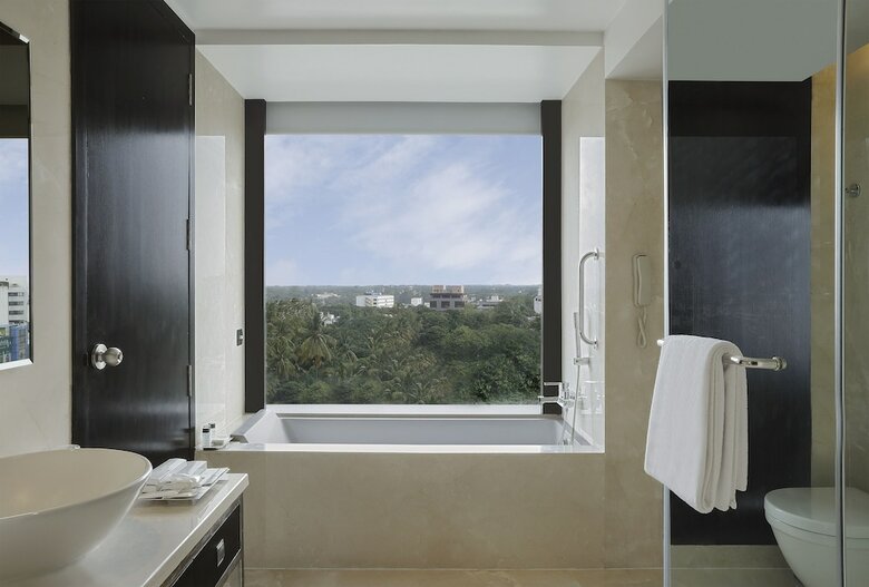 Hotel Courtyard By Marriott Pune City Centre