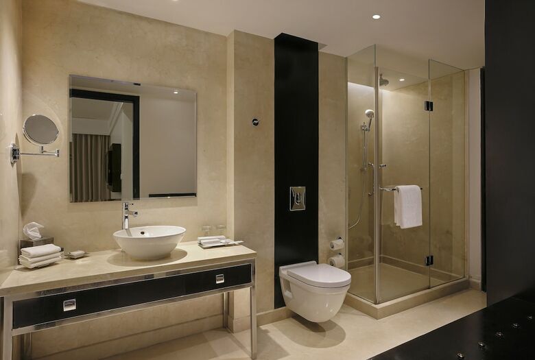 Hotel Courtyard By Marriott Pune City Centre