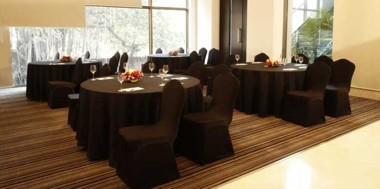 Hotel Courtyard By Marriott Pune City Centre